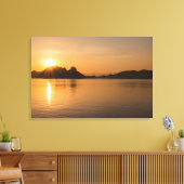 Komodo-eiland bij zonsondergang canvas afdruk (Insitu (Woonkamer))