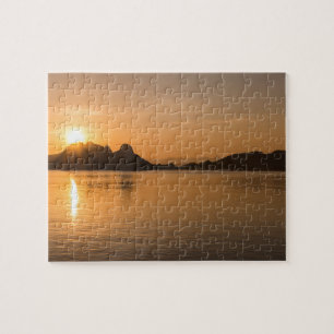 Komodo-eiland bij zonsondergang legpuzzel