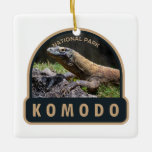 Komodo Nationaal Park Indonesië Vintage Keramisch Ornament<br><div class="desc">Komodo vectorkunstwerk ontwerp. Het park is een nationaal park in Indonesië dat gelegen is op de eilanden van de Lesser Sunda in het grensgebied tussen de provincies Oost-Nusa Tenggara en West-Nusa Tenggara.</div>