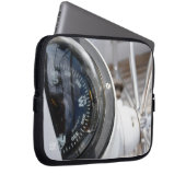 Kompas dat de richting geeft aan een avontuur.  laptop sleeve (Voorkant Rechts)