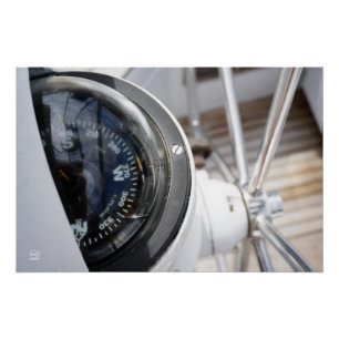 Kompas dat de richting geeft aan een avontuur.  perfect poster