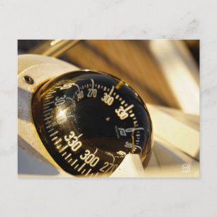 Kompas helpt navigeren en koer behouden.  briefkaart