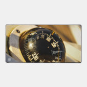 Kompas helpt navigeren en koer behouden.  bureaumat (Voorkant)