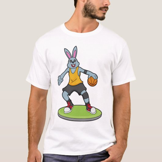 Konijn als Basketballspeler met Basketball T-shirt (Voorkant)