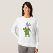 Konijn als haarser met hairdryer t-shirt (Voorkant volledig)