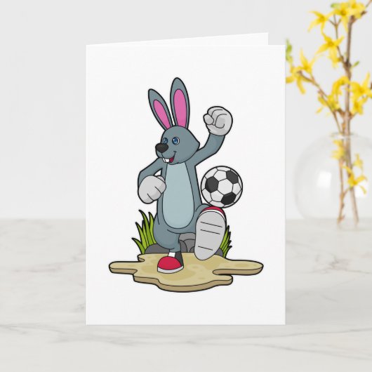 Konijn als voetballer met voetbal kaart (Gele Bloem)