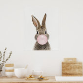 Konijn dat roze kauwgom bubbel blaast Poster (Keuken)