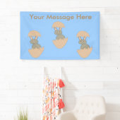 Konijn dat uit het ei komt rare aangepaste banner (Insitu)