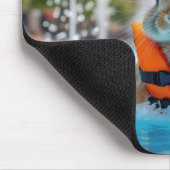 Konijn in een stadsfontein muismat (Hoek)