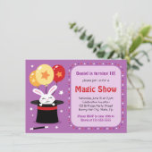 Konijn in magicans pet show verjaardagsfeest kaart (Staand voorkant)