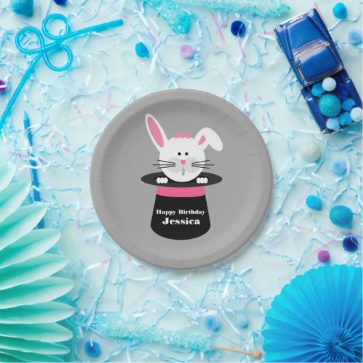 Konijn in Pet Magistrische verjaardag - Roze Papieren Bordje (Feest)