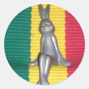 Konijn in Rasta kleuren: een vleugje Groovy Ronde Sticker