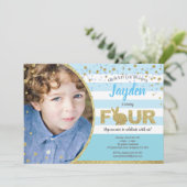 Konijn jongen 4e verjaardag foto uitnodiging in bl (Staand voorkant)