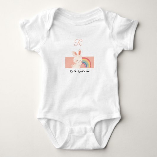 Konijn: Jouw naam Cute Alphabet Monogram toevoegen Romper (Voorkant)