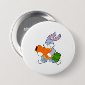 Konijn met wortel ronde button 7,6 cm (Voorkant /achterkant)