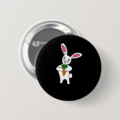 Konijn met wortelknop  ronde button 5,7 cm (Voorkant /achterkant)