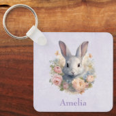 Konijn omringd door pastelbloemen Cute Sleutelhanger (Voorkant)