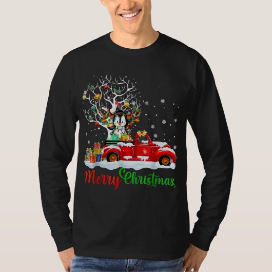 Konijn op Rode Vrachtwagen Kerstmis Pyjama Grappig T-shirt (Voorkant)