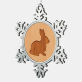 Konijnensilhouet gegraveerd op houten ontwerpen tin sneeuwvlok ornament (Rechts)
