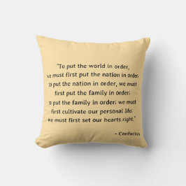 Konijn's koninklijke dresscode kussen