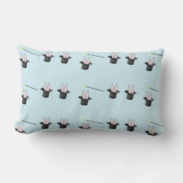 Konijntje in een pet met toverstaf blauw kussen
