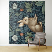 Konijntje in het bos art nouveau wandkleed (In situ)