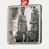 Koning Arthur, beeld van de graftombe van Maximili Metalen Ornament (Links)