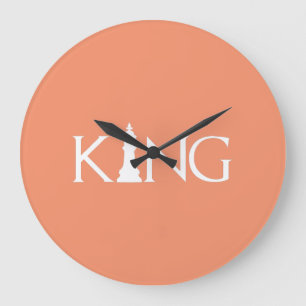 koning met schaakstuk grote klok