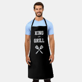 Koning van de Grill Grappig Zwart Wit Barbecue Schort (Gedragen)