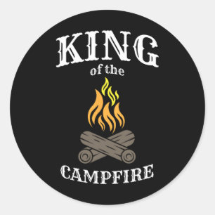 Koning van het kampvuur Grappig kamperen voor kamp Ronde Sticker