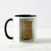 Koningin Anne walnut tallboy, begin 18e eeuw Mok (Links)