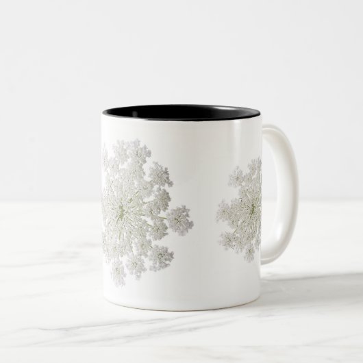 Koningin Anne's Mok (Voorkant rechts)