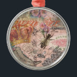 Koningin Bee Beauful Collage Metalen Ornament<br><div class="desc">Pink Bee World - Deze mooie bijenkoningin collage is voor de bijenkoningin in je leven. De koningin van haar domein, de bijenkoningin, is de belangrijkste bij van de bijenkorf, waardoor iedereen werkt ten voordele van de bijenkorf. De bijenkoningin in je leven is zeker dol op deze prachtige meisjesachtige collage, gemaakt...</div>