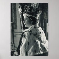 koningin Elizabeth II met coronaire regalia