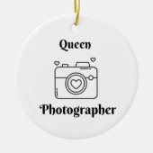 Koningin Fotograaf met camera op een Keramisch Ornament (Voorkant)