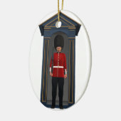 Koningin Guardsman in Shack Keramisch Ornament (Links)