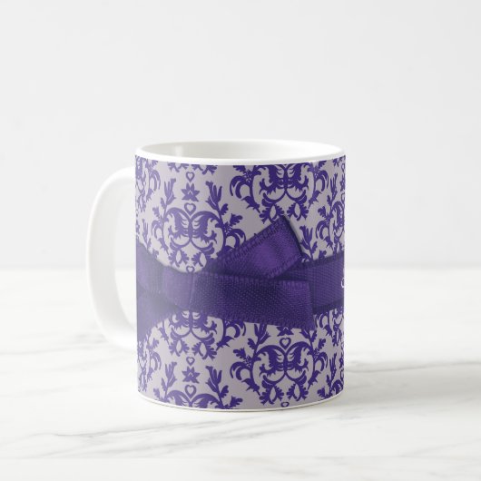 Koningin mama vraagt paarse grijze mok (Voorkant links)