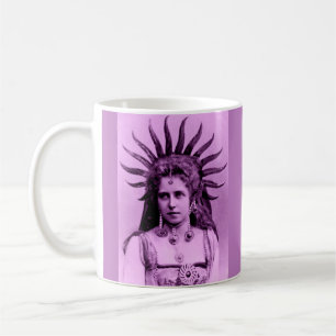 Koningin Marie van Roemenië als de koningin van de Koffiemok