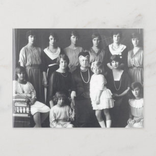 Koningin Olga van Griekenland met grootdochters Briefkaart