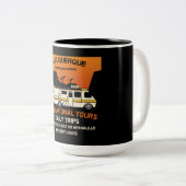 Koningin van de Camper - Funny Camping RV Caravan Tweekleurige Koffiemok (Voorkant rechts)