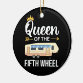 Koningin van het vijfde wiel I Keramisch Ornament (Links)