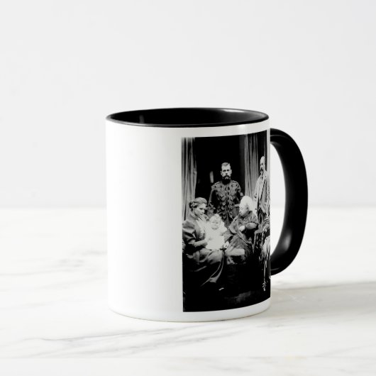 Koningin Victoria, Tsar Nicholas II Mok (Voorkant rechts)