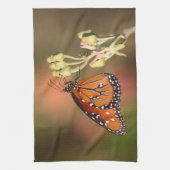 Koninginnenvlinder op een tak theedoek (Verticaal)