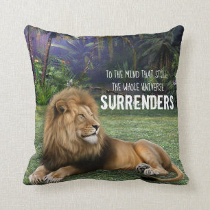 Koningsleeuw in het Oerwoud en een citaat Kussen