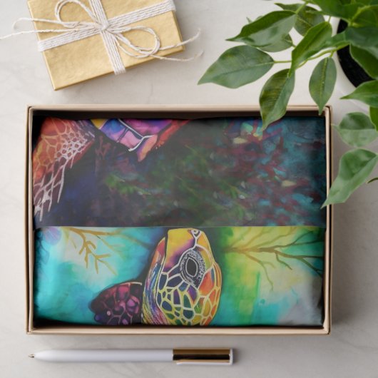 Koningsschildpad zwemt door Azure Zeeen Tissuepapier (Geschenk)