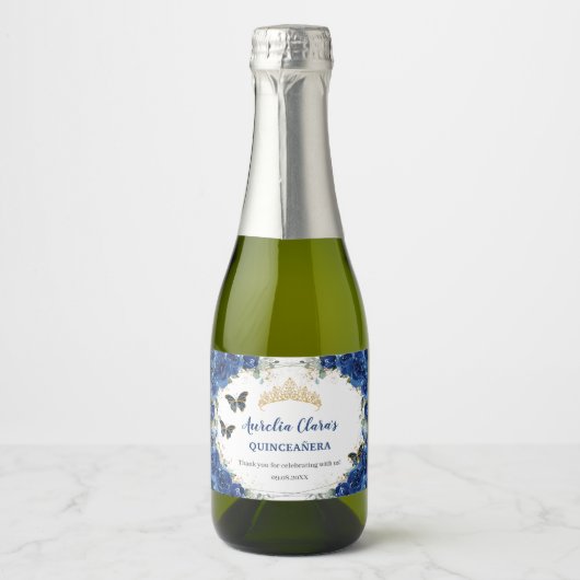 Koninklijk Blauwe Bloem Gouden Vlinders Quinceañer Sparkling Wijnetiket (Voorkant)