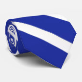 Koninklijk blauwe en witte gestreepte das (Opgerold)