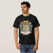 Koninklijk Kroon Schild Achternaam T-shirt (Voorkant volledig)