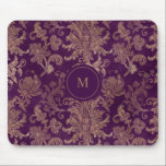koninklijk paars gouddamasmonogram muismat<br><div class="desc">Ons collectie "royal gold damask" heeft een royal faux gold foil damask patroon op paarse achtergronden. Dit collectie is geschikt voor elk moment en tijdstip van het jaar. Het is zeker dat het een oogstopper is, dus aarzel niet om contact met ons op te nemen als u speciale verzoeken hebt...</div>