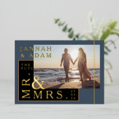 Koninklijke Blauwe en Gouden Fotobruiloft Mr. en M Folie Uitnodiging (Staand Voorkant)